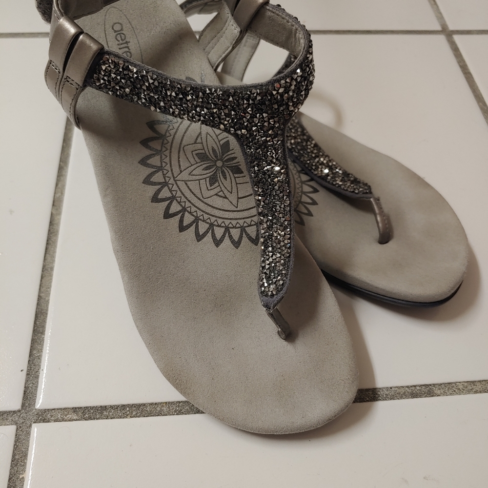 Aetrex sandals